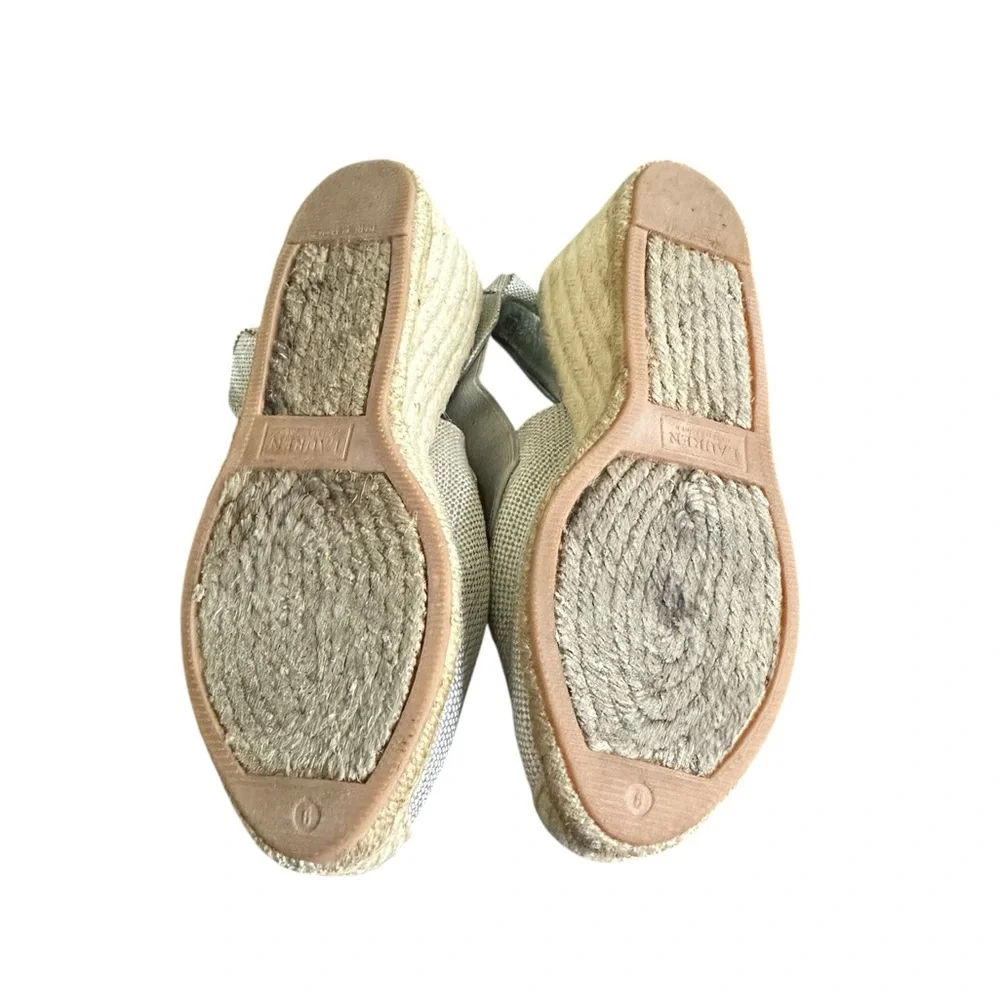 Lauren Ralph Lauren from rope